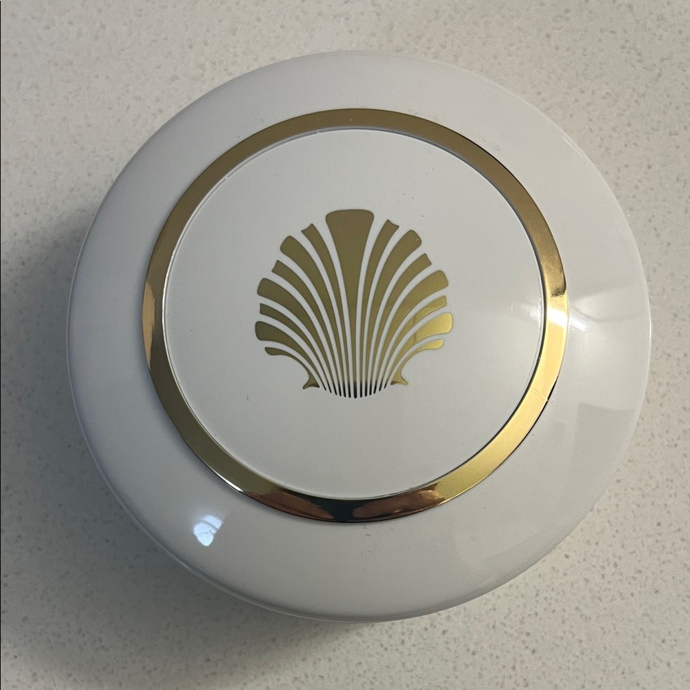 Estee Lauder White Linen Body Powder
